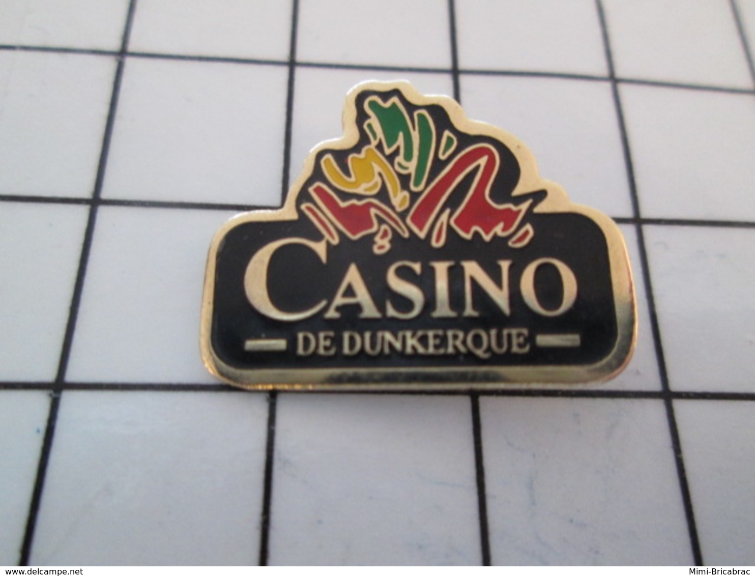 2519 Pin's Pins / Beau Et Rare / THEME : JEUX / CASINO DE DUNKERQUE - Jeux