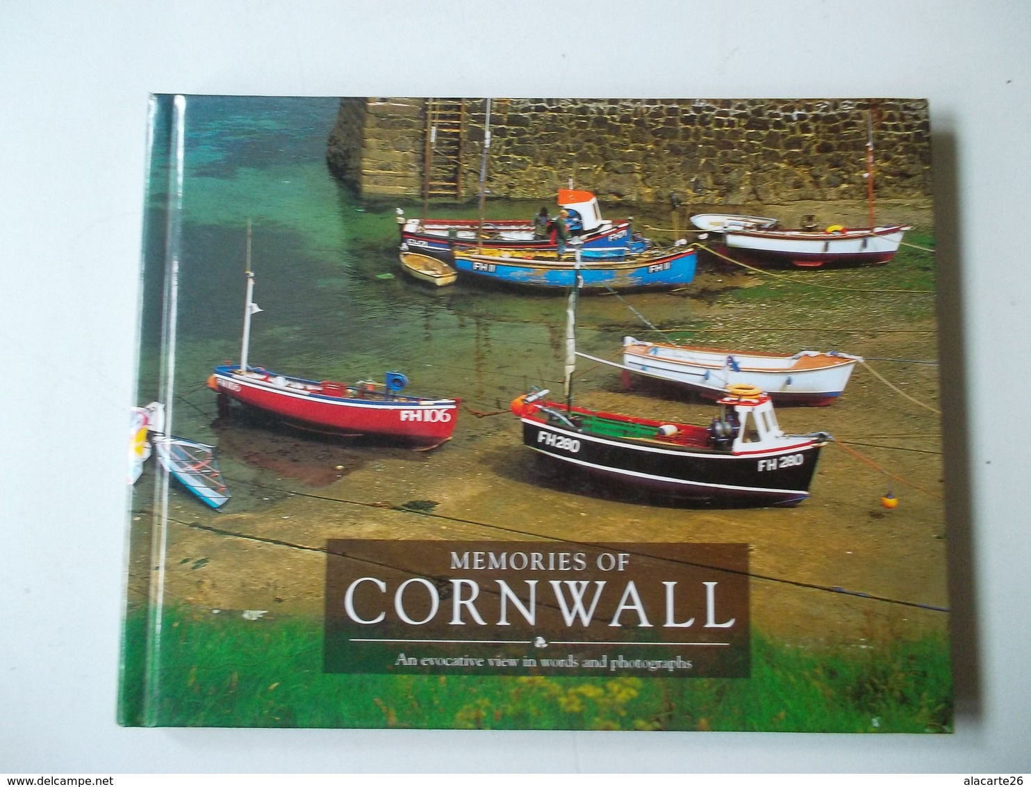 MEMORIES OF CORNWALL / An Evocative View In Words And Photographs - Photography