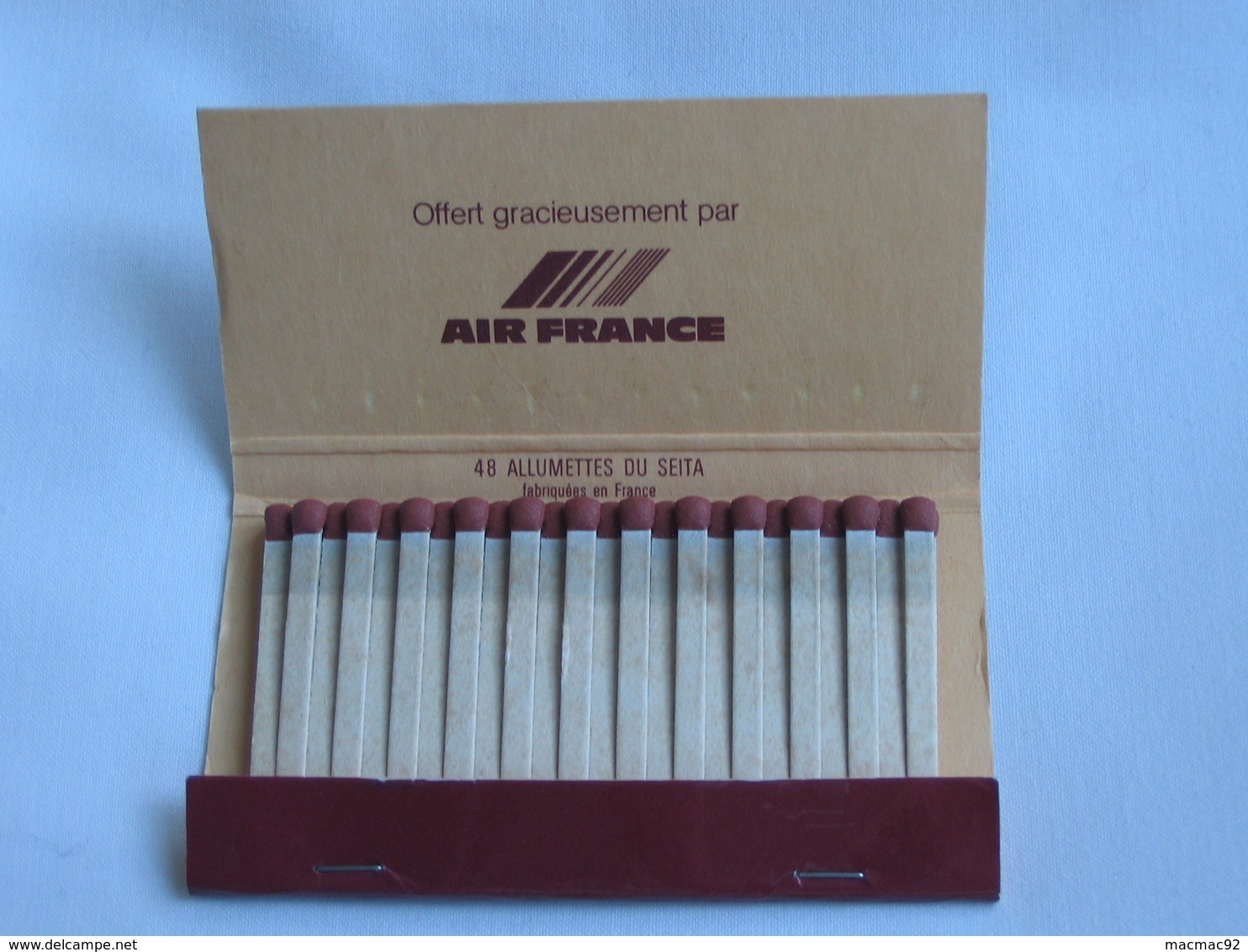 Boite D'allumettes Du Supersonique " CONCORDE"  - AIR FRANCE  **** EN ACHAT IMMEDIAT **** - Boites D'allumettes