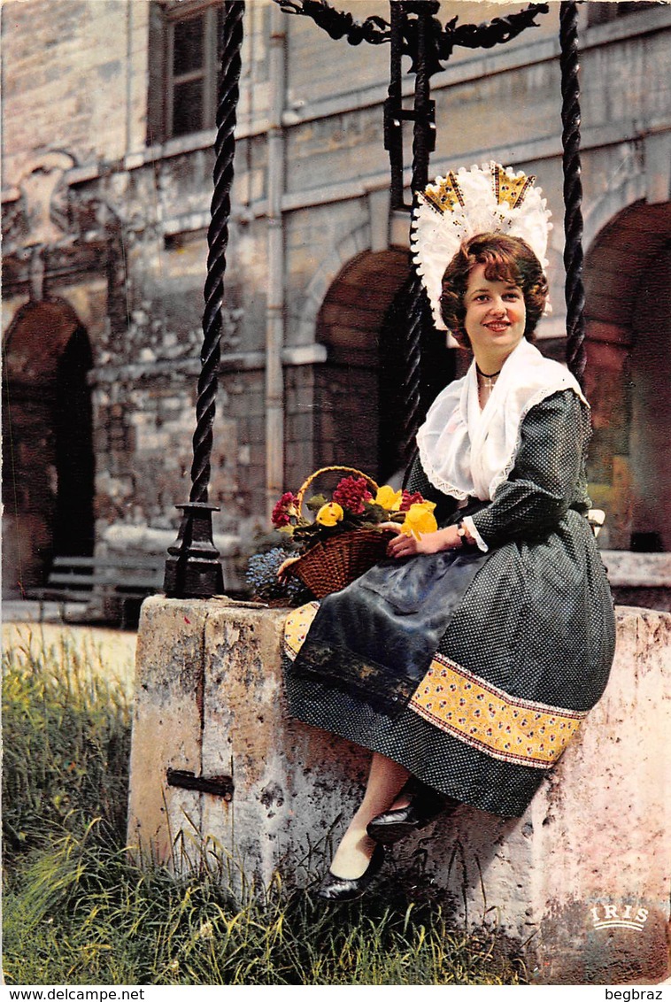 FOLKLORE CHAMPENOIS      COIFFE COSTUME - Autres & Non Classés