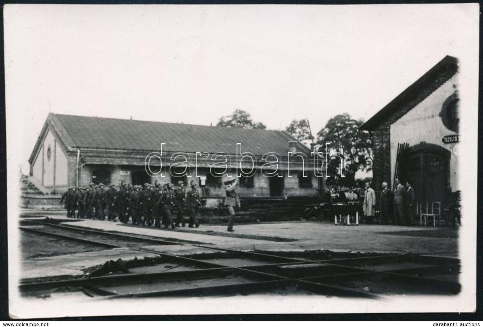 Cca 1930-1940 Tűzoltók, Fotó, 5,5×8,5 Cm - Autres & Non Classés