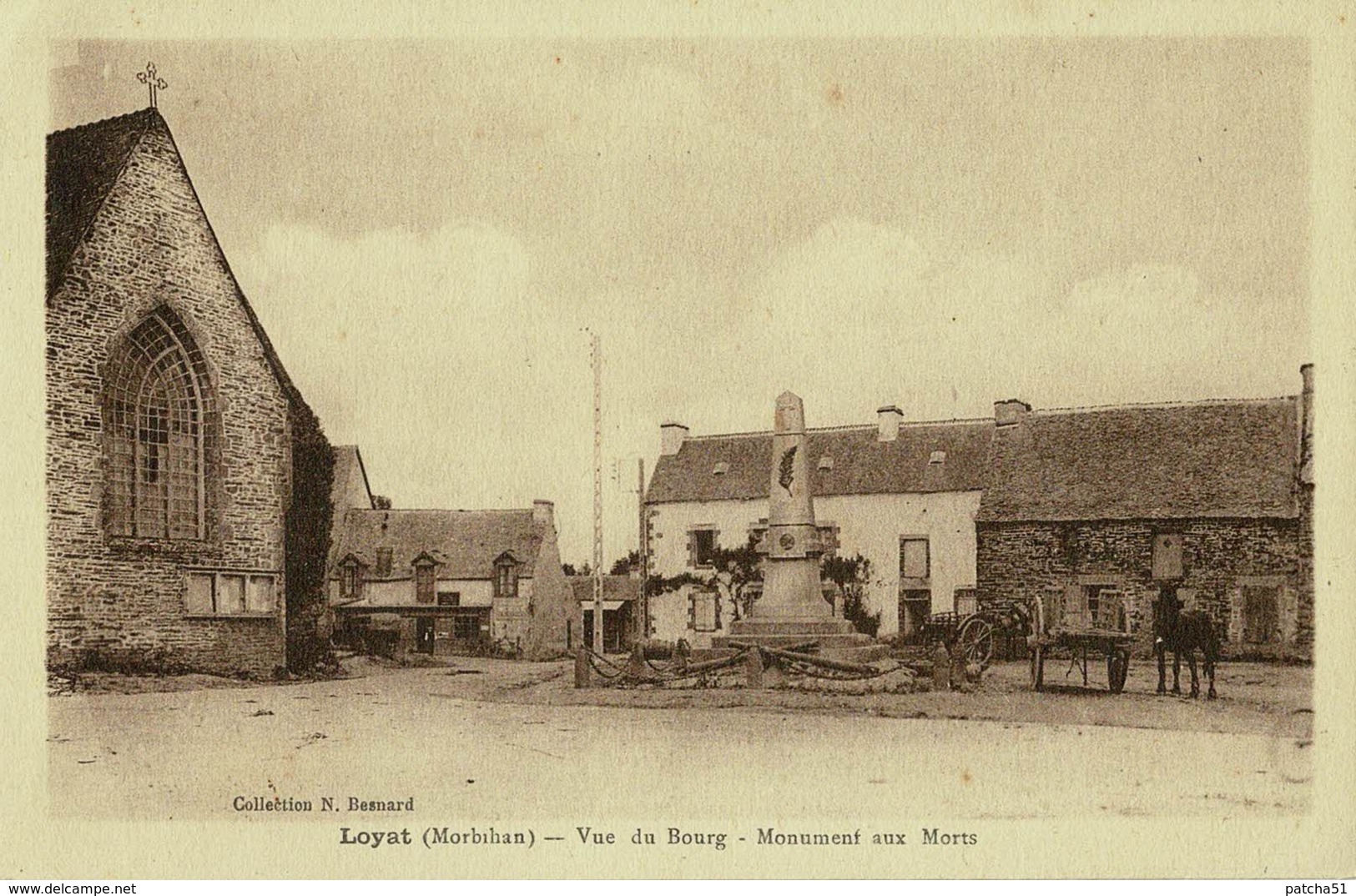 LOYAT (Morbihan) - Vue Du Bourg - Monument Aux Morts - Animation Charrette Avec Cheval - 1932 R/V - Autres & Non Classés