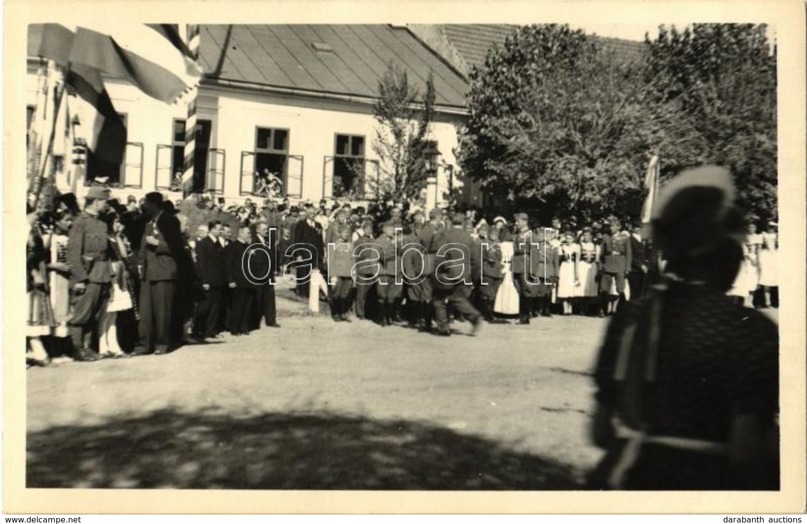 ** T1 1940 Bethlen, Beclean; Bevonulás, Országzászló / Entry Of The Hungarian Troops, Hungarian Country Flag. Photo - Non Classés