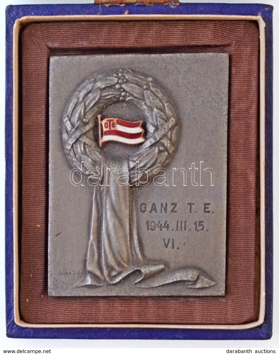 1944. "Ganz T. E. - 1944. III. 15. VI." Zománcbetétes Fém Díjplakett, Hatodik Helyezett Számára, Eredeti Tokban (68x53mm - Non Classés