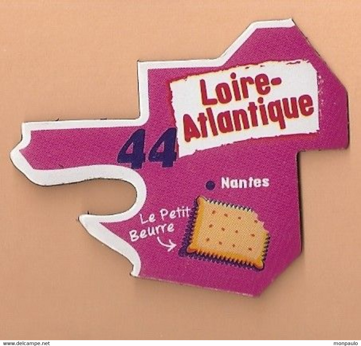 Magnets. Magnets "Le Gaulois" Départements Français. Loire-Atlantique (44) (le Petit Beurre) - Autres & Non Classés