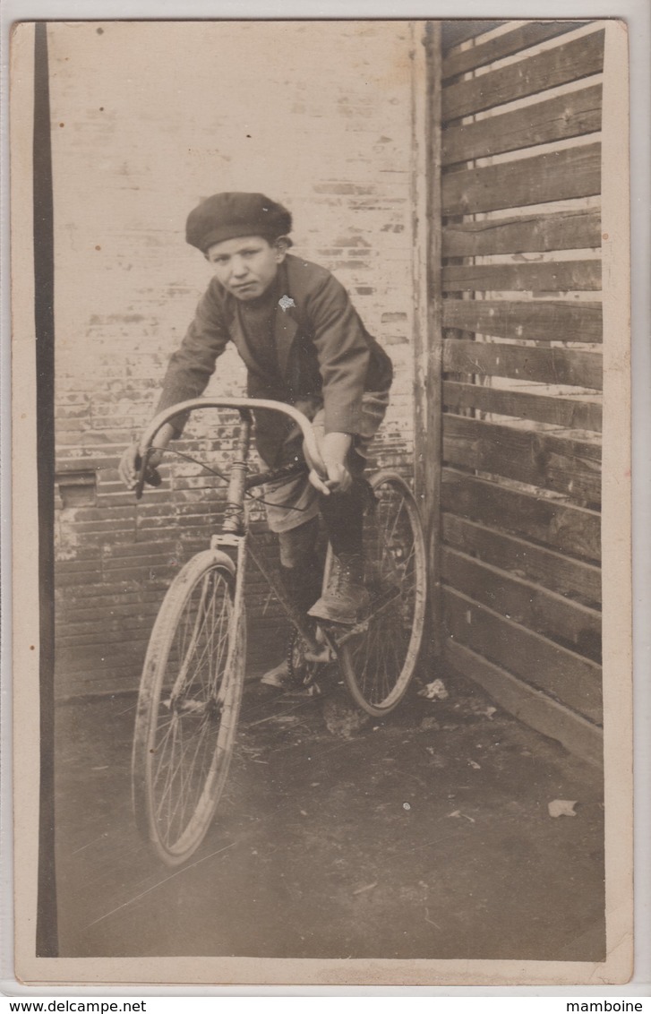 Arménie   Jeune  Arménien à Vélo  (2 Scan) - Arménie