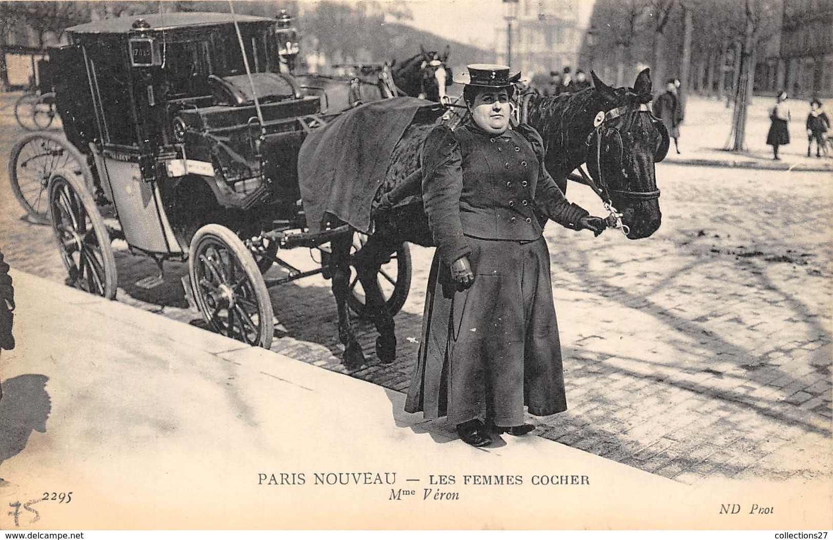 75-PARIS-LES FEMMES COCHER - Transport Urbain En Surface