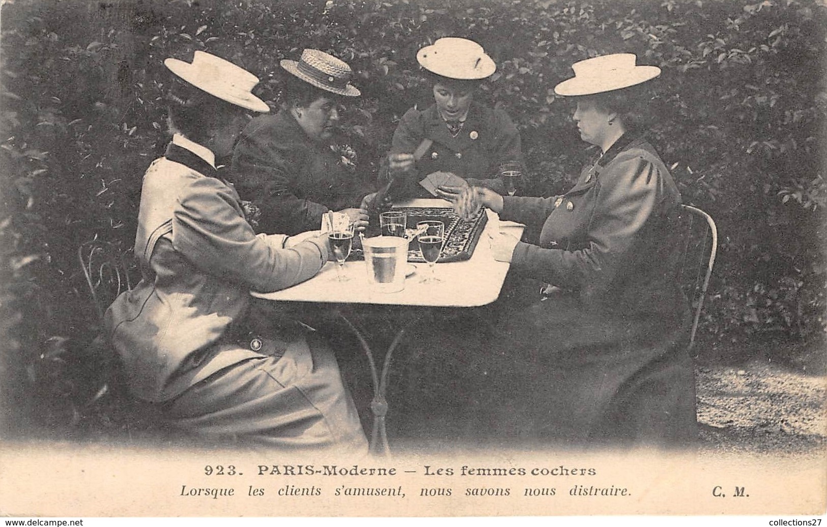 75-PARIS-LES FEMMES COCHER - Transport Urbain En Surface