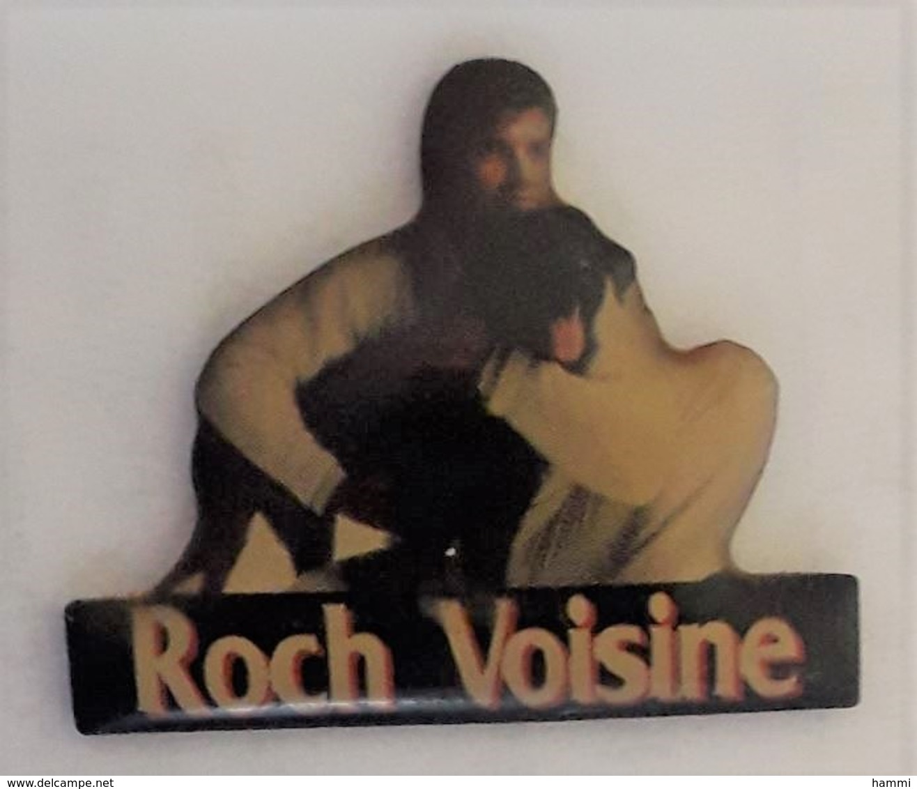 RR310 Pin's Musique Chanteur Rock Voisine Canada Avec Son Chien Achat Immédiat - Personnes Célèbres