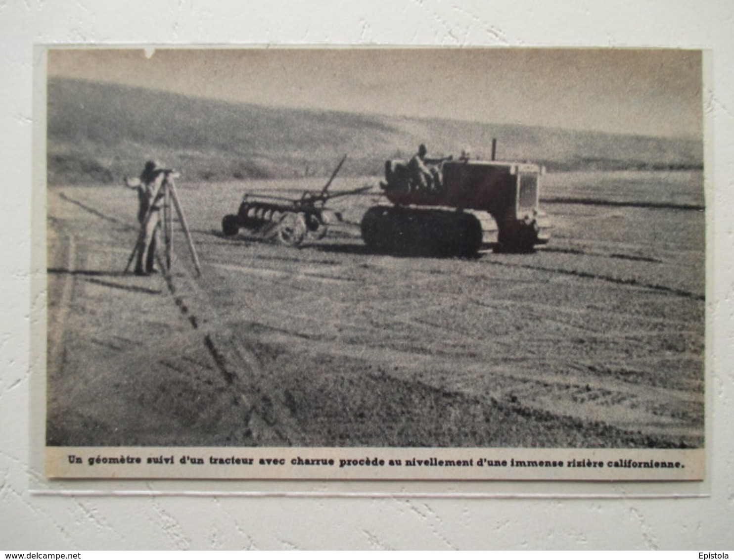 Californie Sacramento - Tracteur De Rizière Avec Géomètre - Coupure De Presse De 1954 - Trattori