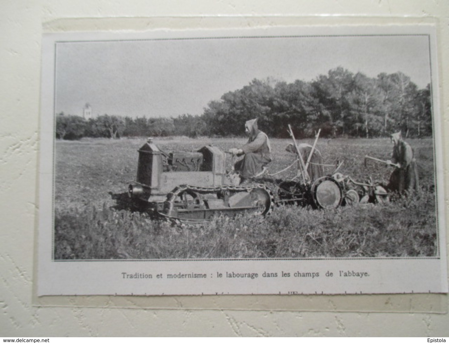 Ile De Lerins  (Cannes)  - Tracteur De L' Abbaye Avec Les Moines - Coupure De Presse De 1931 - Tractors