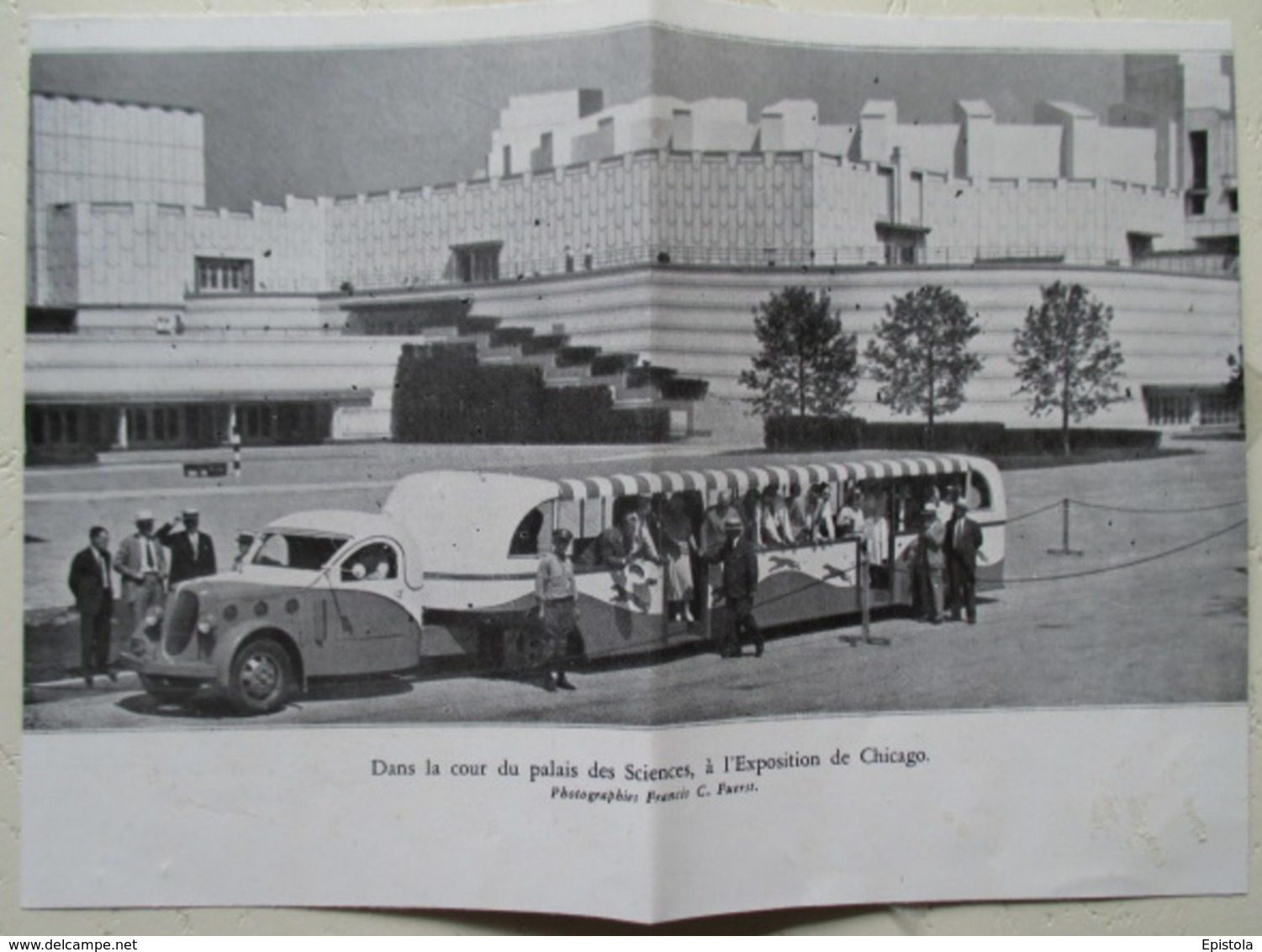 Transport Utilitaire - Expo Chicago  Tracteur Et Semi Remorque Passagers "Greyhound Lines"  - Coupure De Presse De 1933 - Camions