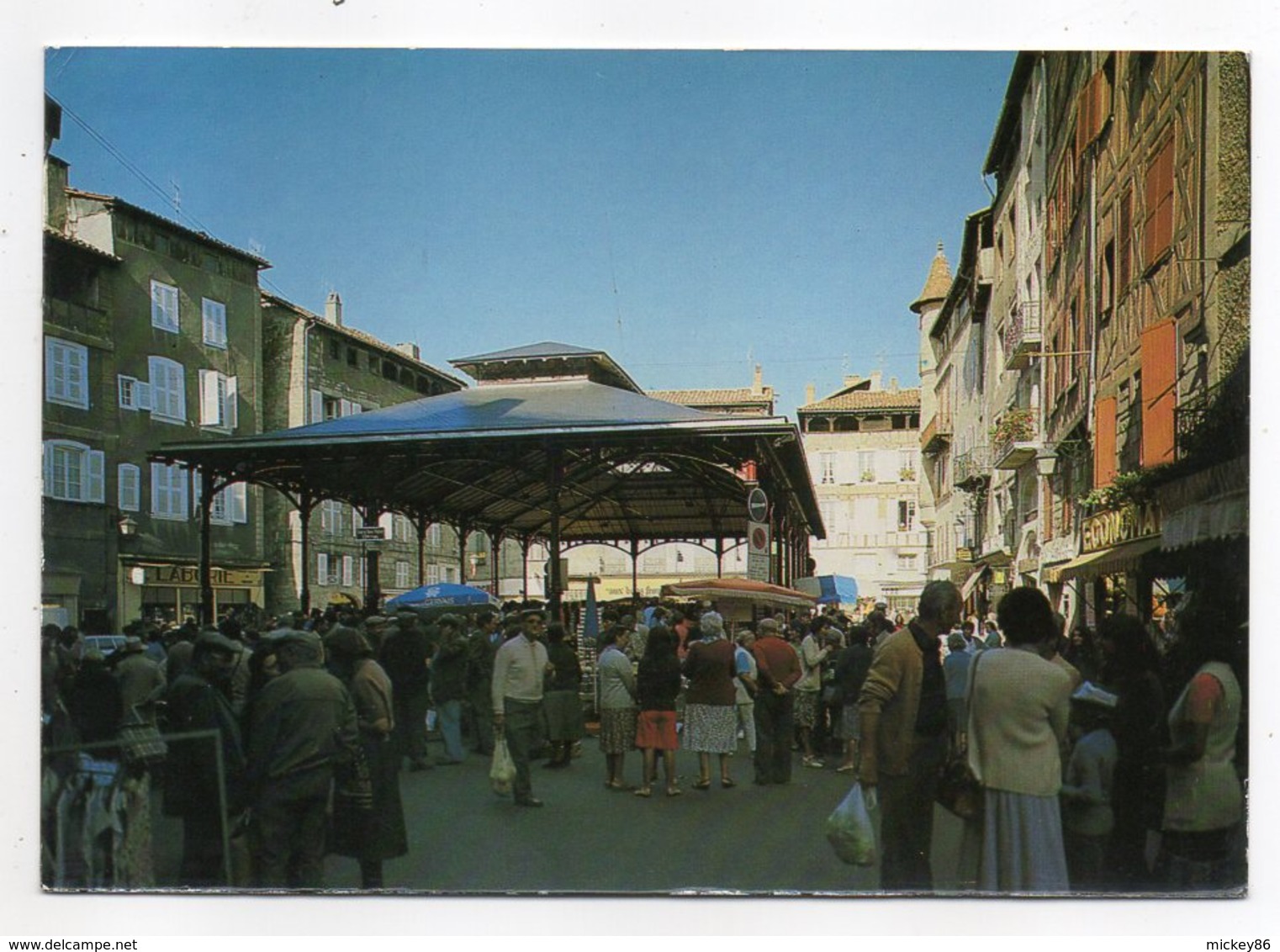 FIGEAC--1986 - Place Carnot ,les Halles,un Jour De Marché.(très Animée) .....timbre..cachet   ..............à Saisir - Figeac