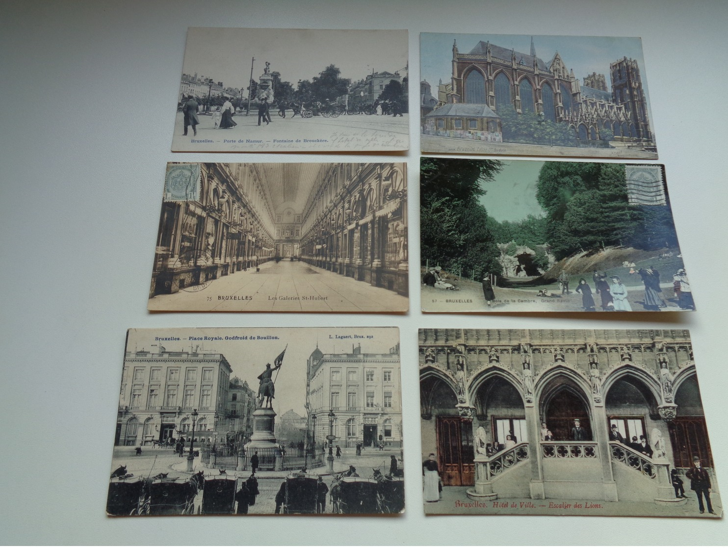 Beau lot de 60 cartes postales de Belgique  Bruxelles      Mooi lot van 60 postkaarten van België  Brussel - 60 scans