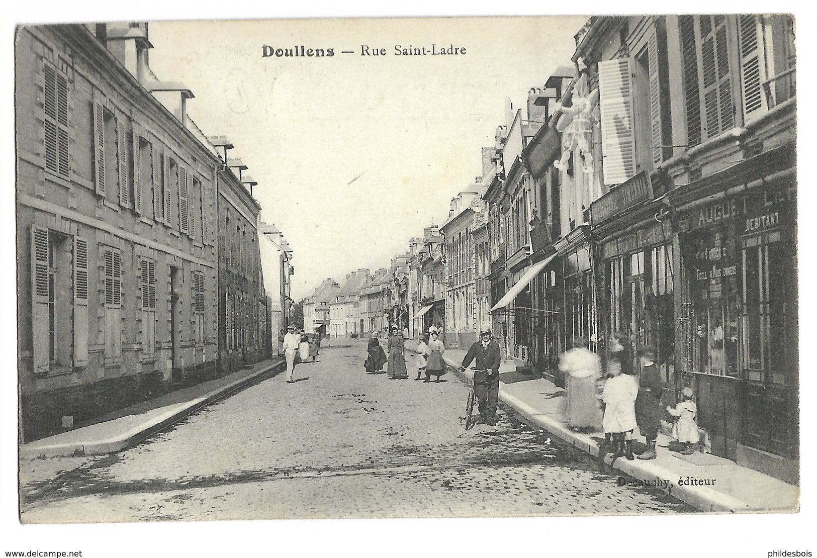 SOMME  DOULLENS  Rue Saint Ladre - Doullens