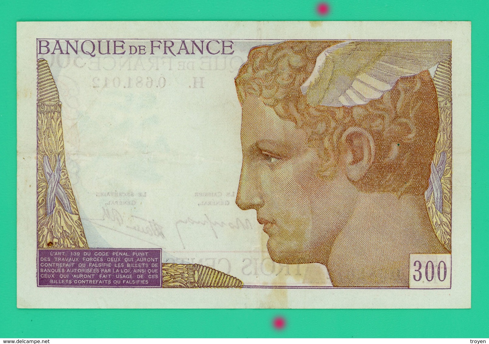 300 Francs - France - 1938 -   - N° H. 0681012  - TTB+  - Légèrement Taché - - 300 F 1938-1939