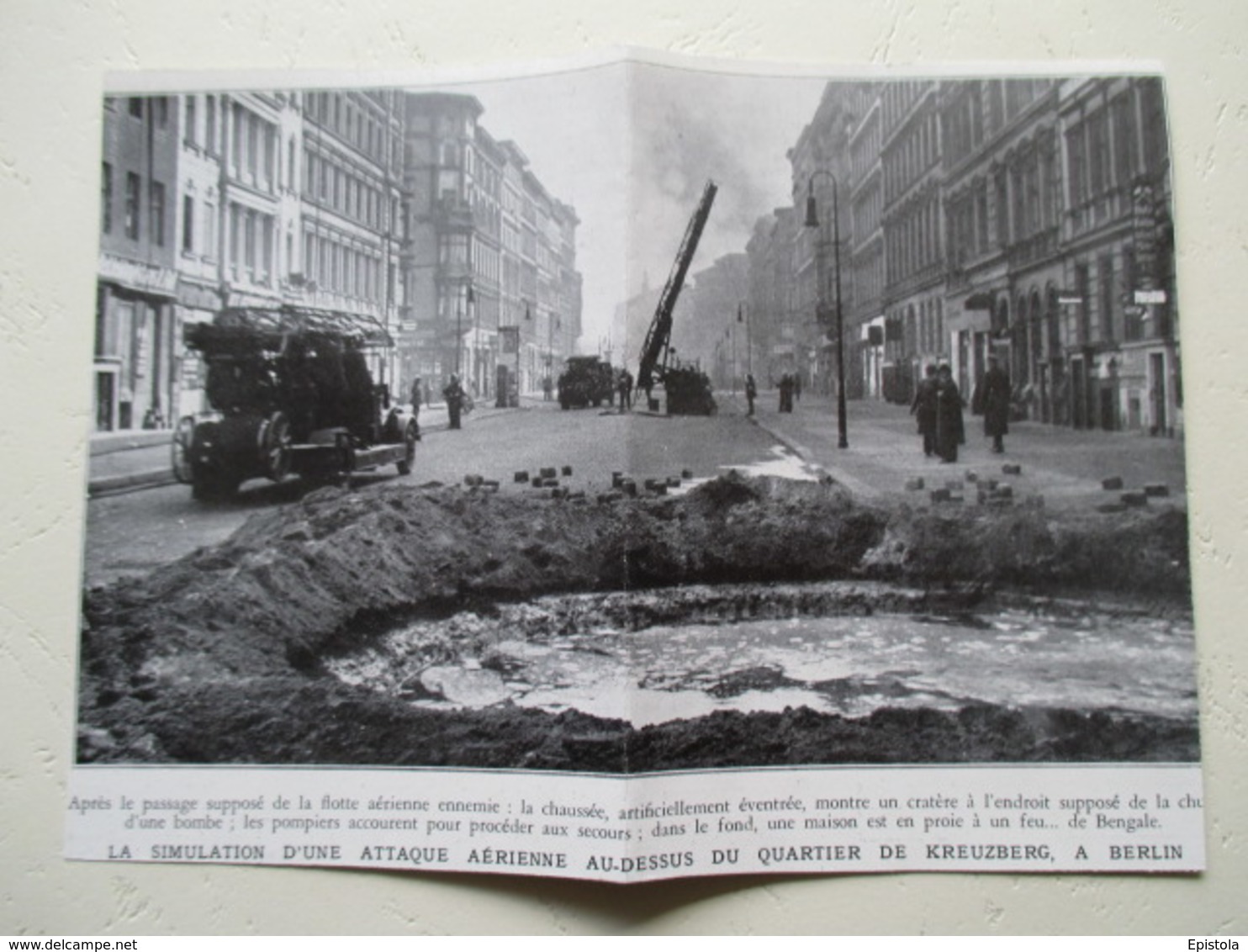 Berlin Kreuzberg  - Camion De Pompier Grande échelle - Exercise   - Coupure De Presse  De 1936 - Camion