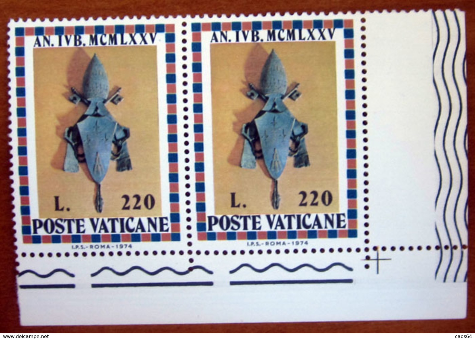 1974 VATICANO Anno Santo Papa Stemma  Paolo VI  - Lire 220 Coppiola  Nuovo Con Bandella - Nuovi