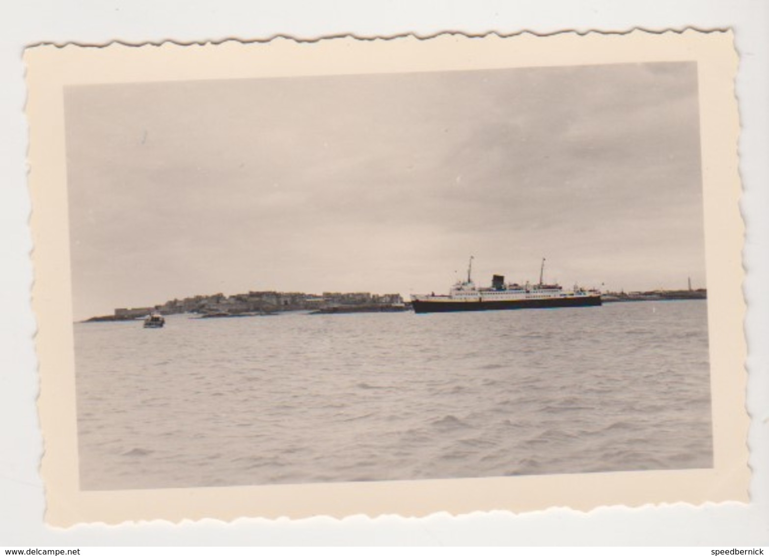 27519 Bateau LE FALAISE Devant SAINT MALO 35 FRANCE - Bateaux