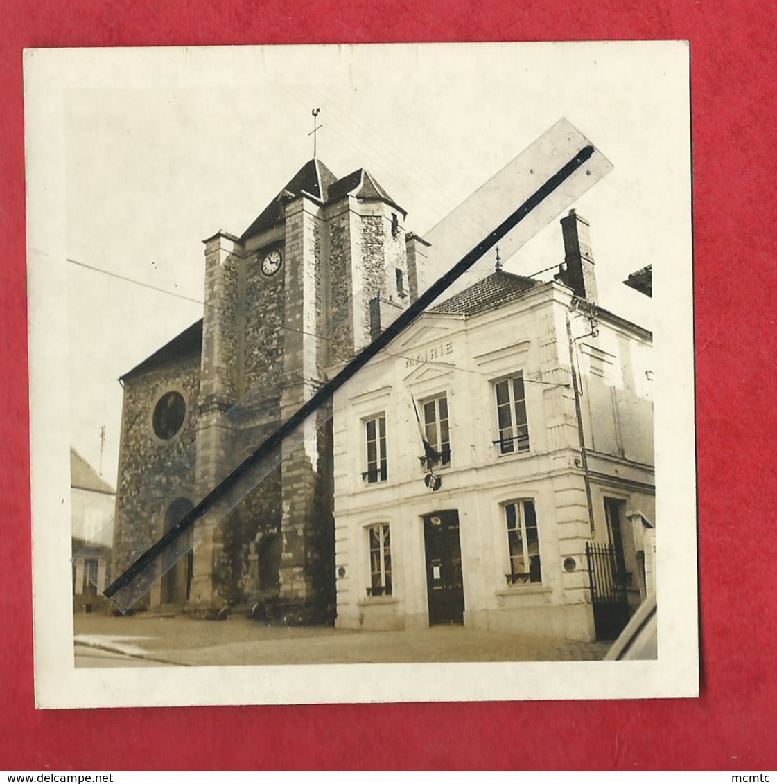 Photo  -La Queue En Brie -  Eglise Et Mairie - La Queue En Brie