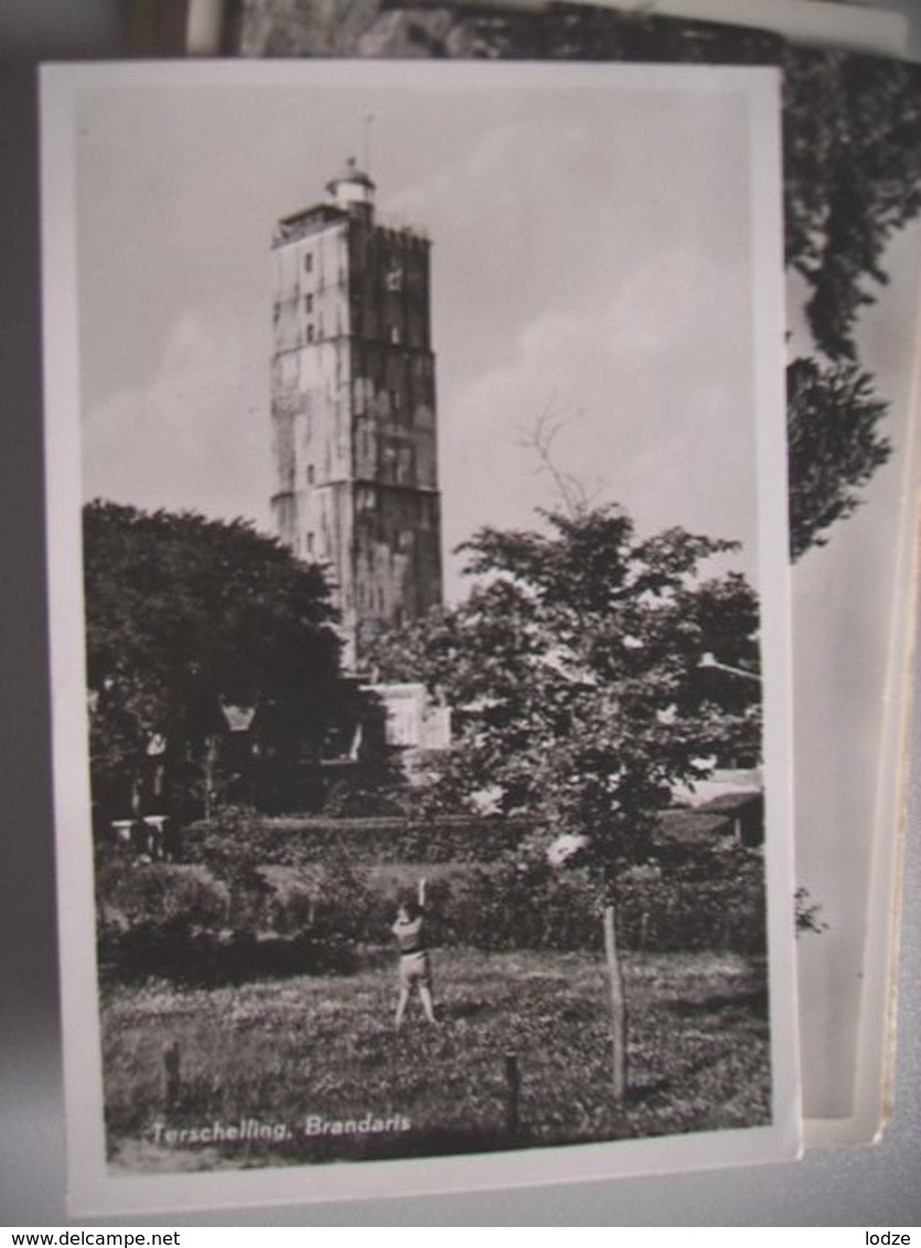 Nederland Holland Pays Bas Terschelling Met Jongetje Bij Brandaris Oud - Terschelling