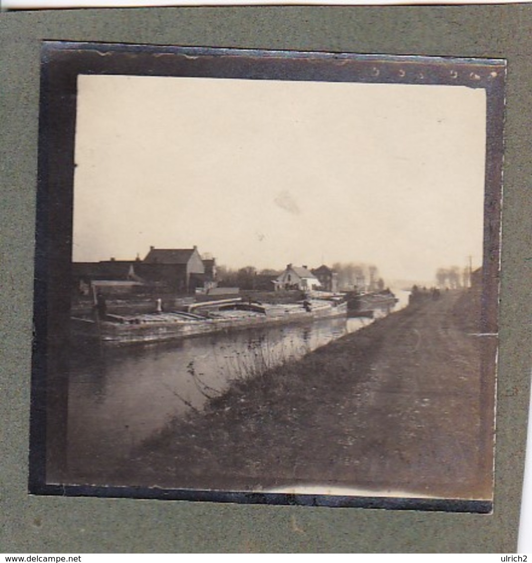 Foto Frachter Auf Kanal - Binnenschiffer - Whsl. Frankreich/Belgien - Ca. 1915 - 5*5cm (48563) - Schiffe