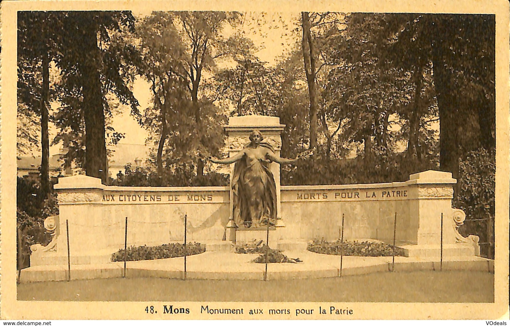 025 419 - CPA - Belgique - Mons - Monument Aux Morts Pour La Patrie - Mons