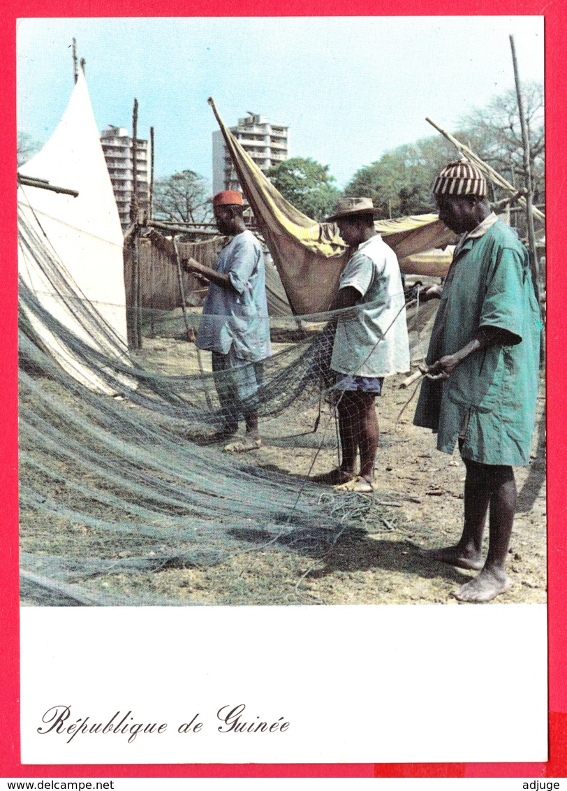 Guinée- CONAKRY -Remaillage Des Filets  Des Pêcheurs De BOULBINET* TOP* 2 SCANS *** - Guinée