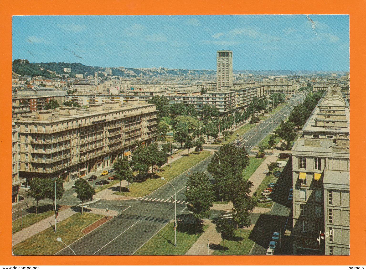 LE HAVRE - Avenue Foch Et Tour De L'Hôtel-de-Ville   (21486) - Non Classés