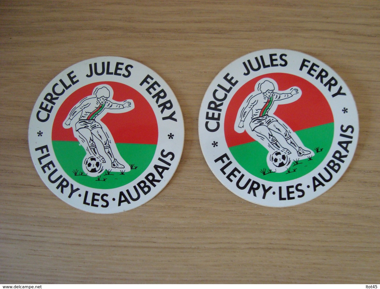 LOT DE 2 AUTOCOLLANTS CERCLE JULES FERRY FLEURY-LES-AUBRAIS 45 - Autocollants