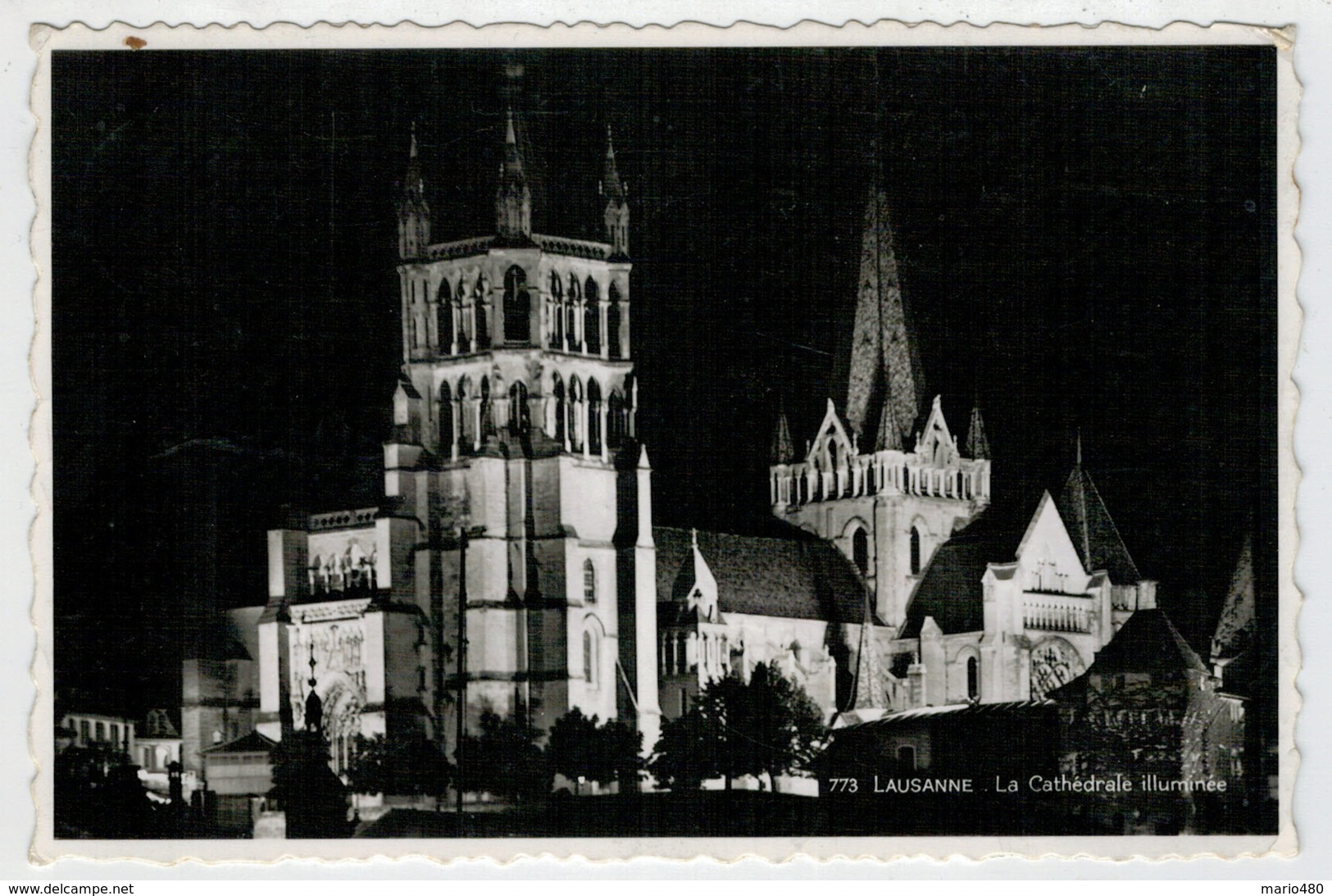 C.P.  PICCOLA    LAUSANNE   LA  CATHEDRALE  ILLUMINEE    2 SCAN    (VIAGGIATA) - Lausanne