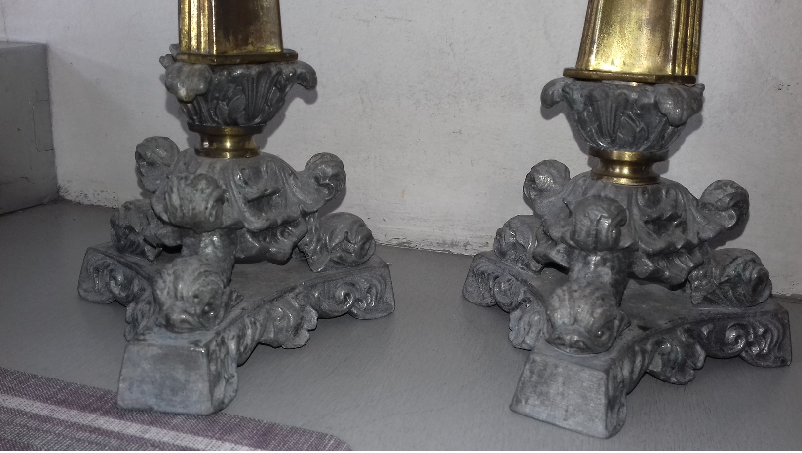 Paire De Bougeoir En Bronze Empire Pied Dauphin - Bronzes