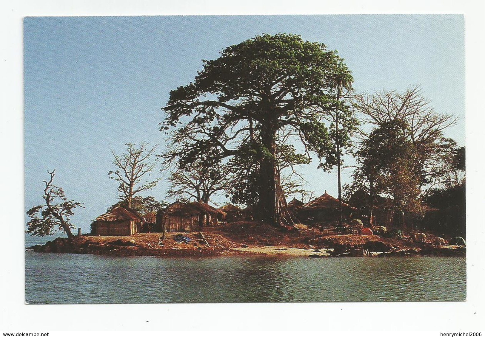 Afrique Guiné Bissau Archipel Bijagos Village De Pecheurs Sur Ile De Rubane - Guinea Bissau