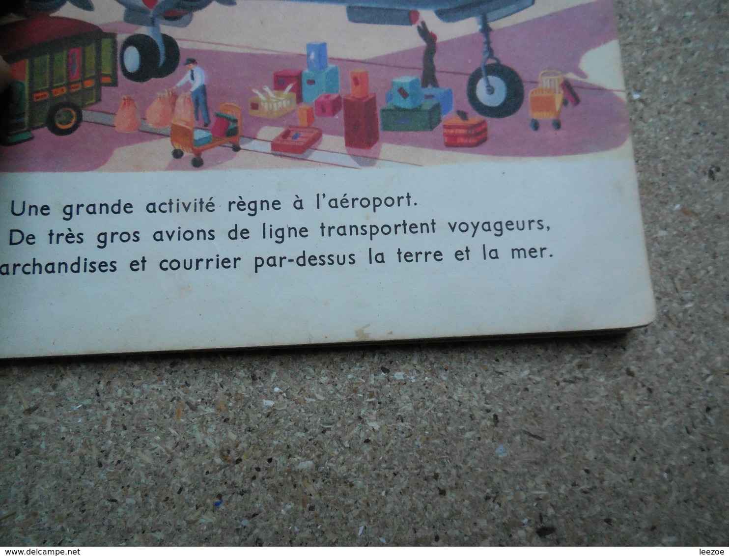 un petit livre d'or LACHMANN « Avions », dans l'état pour compléter un autre livre ....4A010320