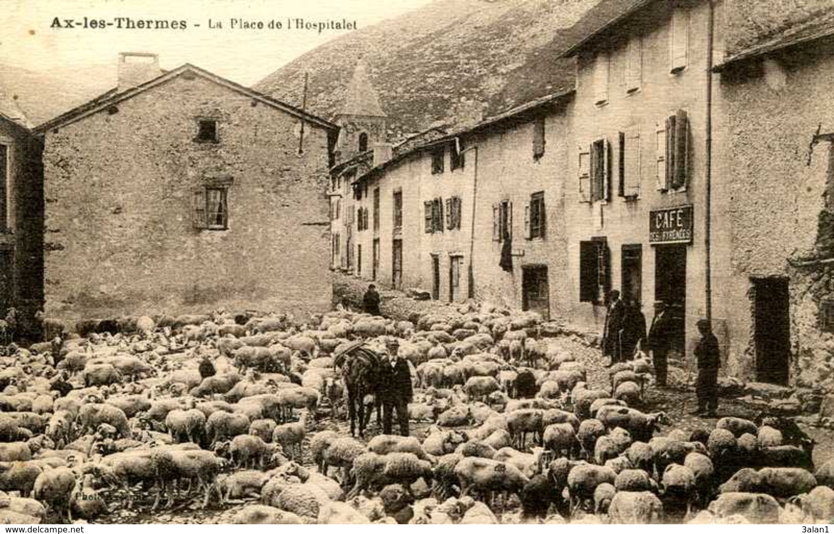 AX Les THERMES =  La Place De L'hospitalet      1418 - Ax Les Thermes