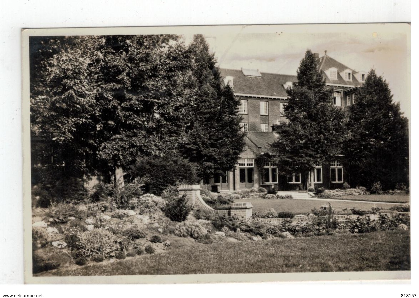 Retraitehuis  "LOYOLA", Vught (N.B.)  Vanuit Den Tuin - Vught