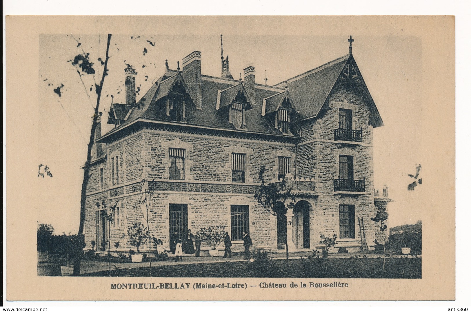 CPA 49 MONTREUIL BELLAY Château De La Rousselière - Montreuil Bellay