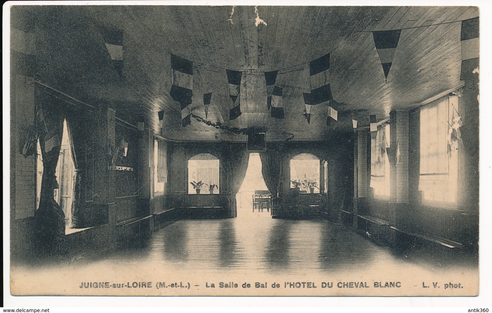 CPA JUIGNE SUR LOIRE Rare La Salle De Bal De L'Hotel Du Cheval Blanc - Les Ponts De Ce