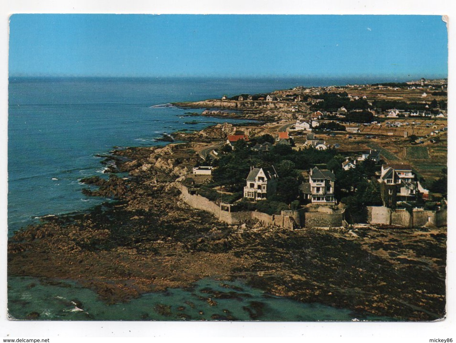 LE POULIGUEN -- 1969 -- Vue Aérienne --La  Pointe De Penchateau.......timbre....cachet..............à Saisir - Le Pouliguen