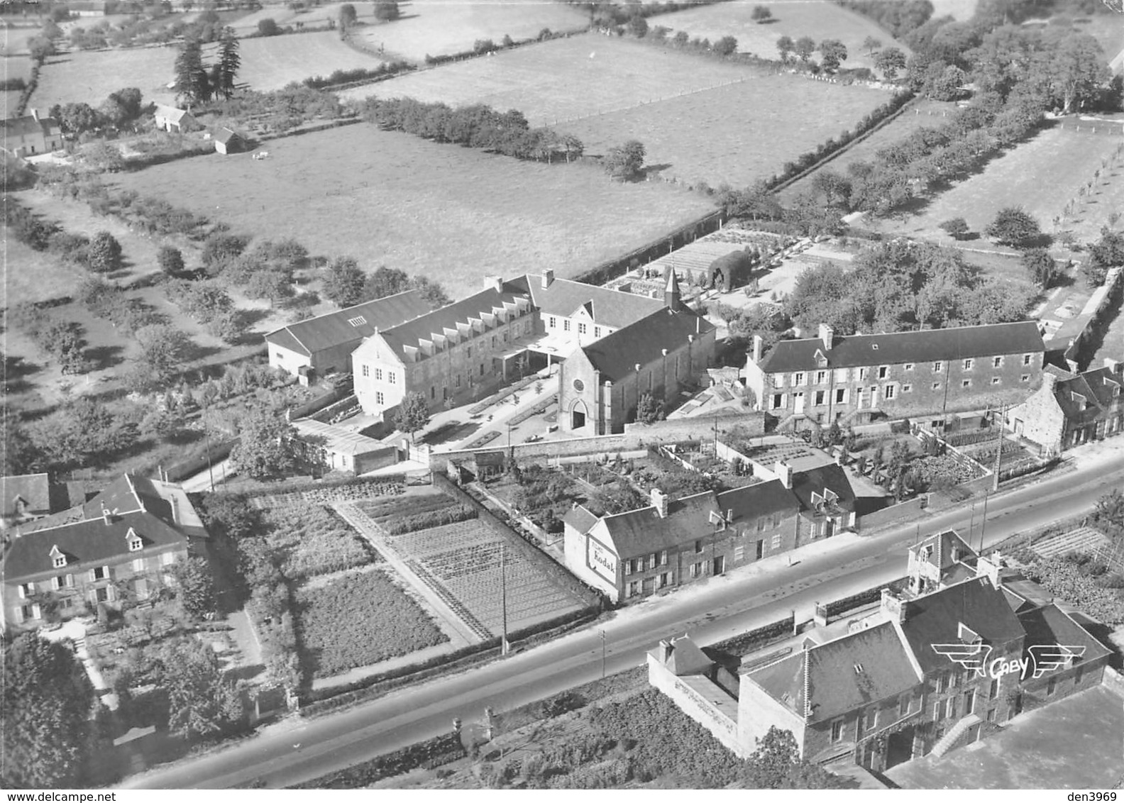 DUCEY - Le Séminaire Saint-Michel - Ray. Delvert Pilote-Photographe, Villeneuve-sur-Lot - Ducey