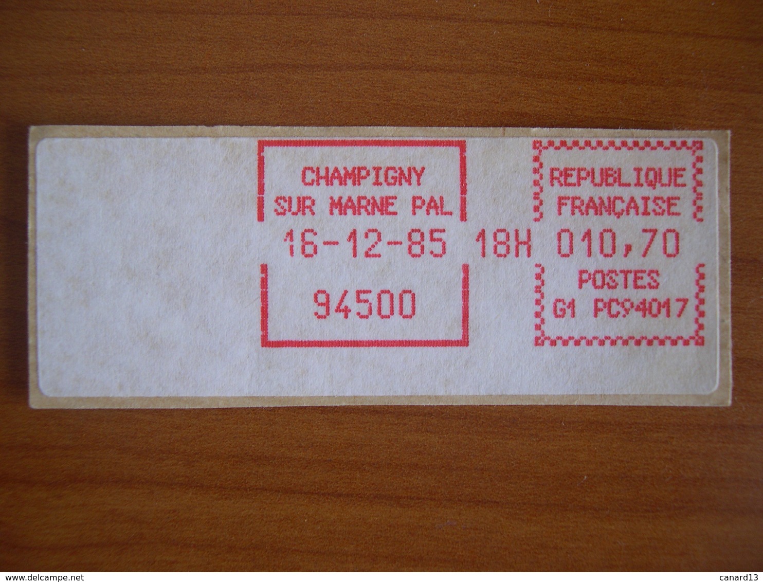 Vignette Distributeur  10.70 Champigny (93) - 1969 Montgeron – Papel Blanco – Frama/Satas