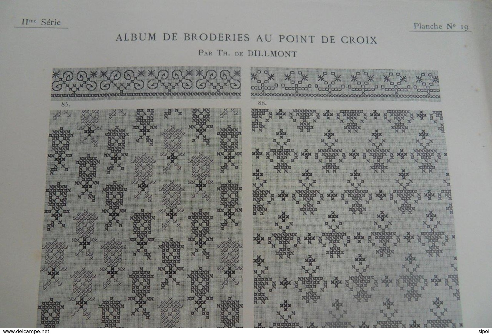 DMC Albums - X 2 - broderies au point de croix parTH de Dillmont  II ème & III ème séries Début 1900 Dans chemise carton