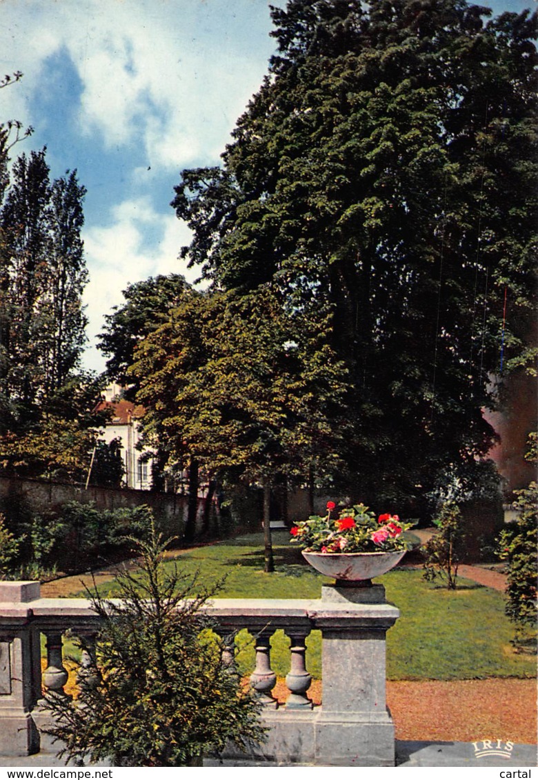 CPM - SCHAERBEEK - Lycée Emile Max - Chaussée De Haecht 235 - Schaerbeek - Schaarbeek