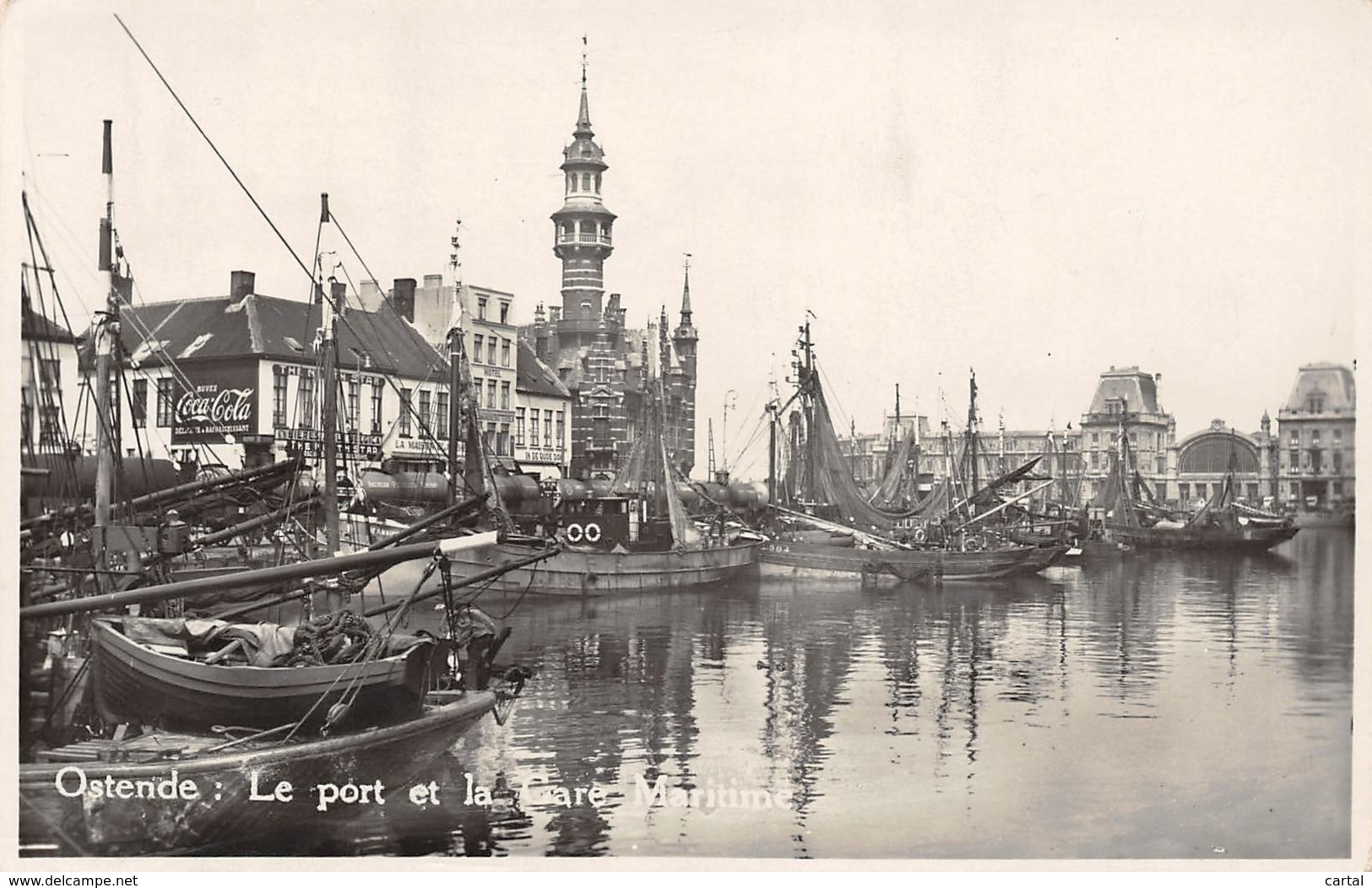 OSTENDE : Le Port Et La Gare Maritime - Oostende