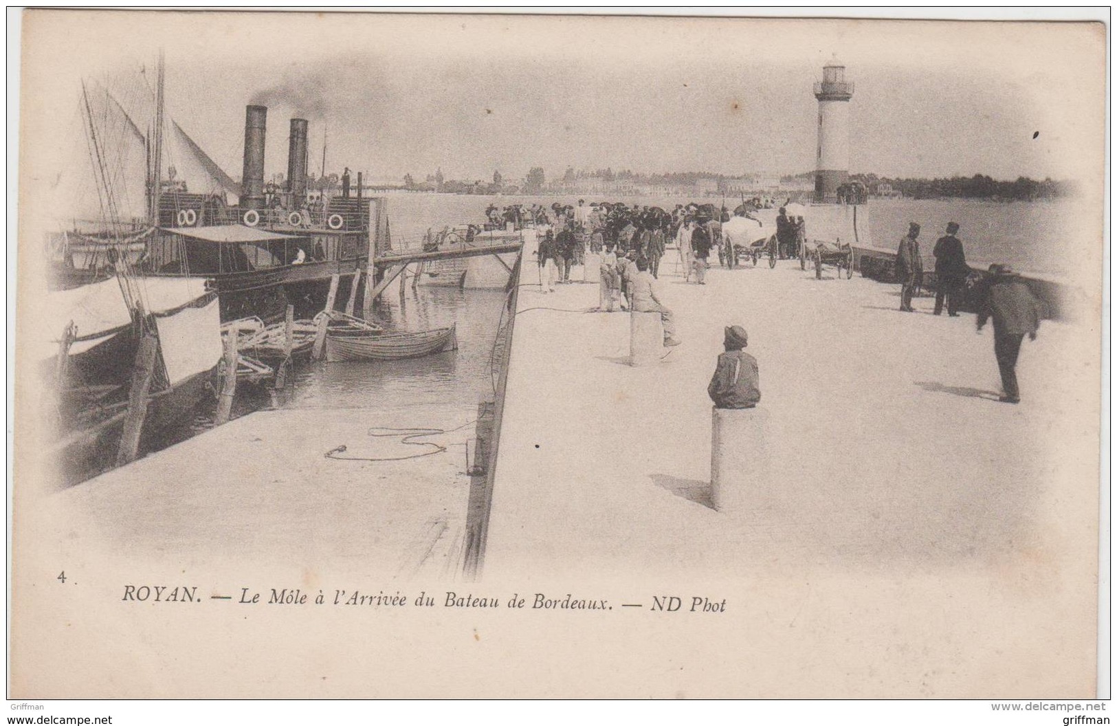 ROYAN LE MOLE A L'ARRIVEE DU BATEAU DE BORDEAUX PRECURSEUR TBE - Royan