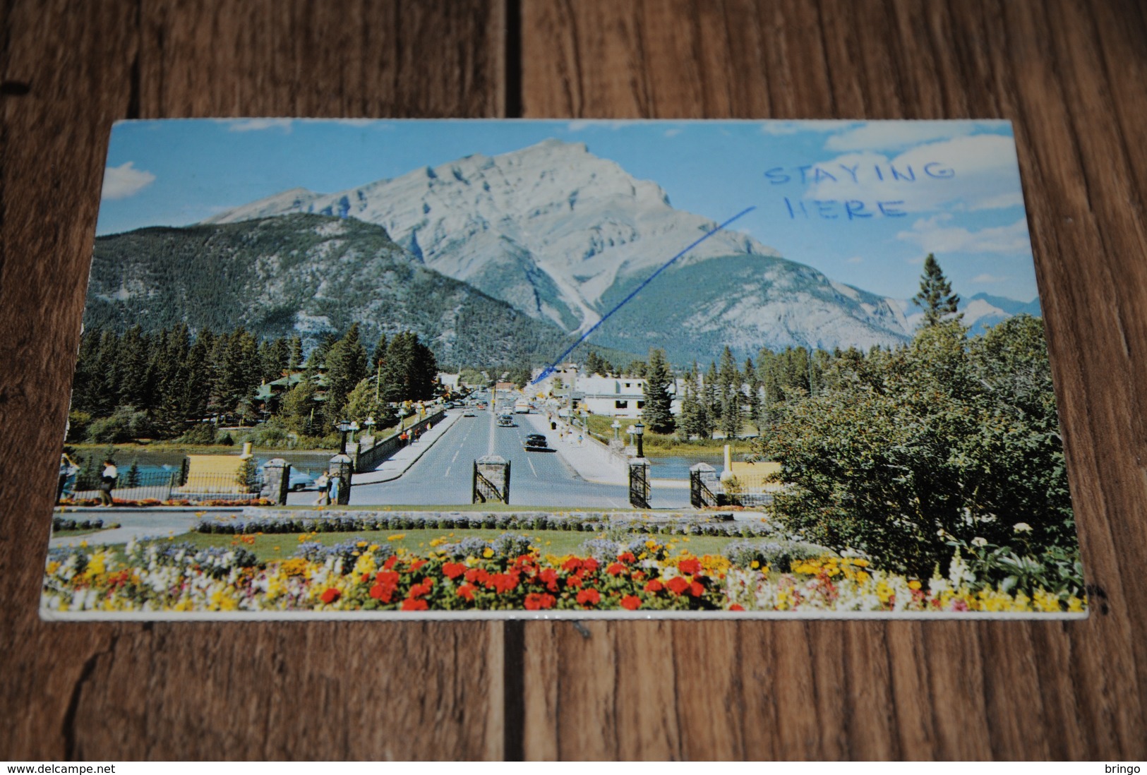 3648-              CANADA, ALBERTA, BANFF MAIN STREET AND CASCADE MOUNTAIN - Banff