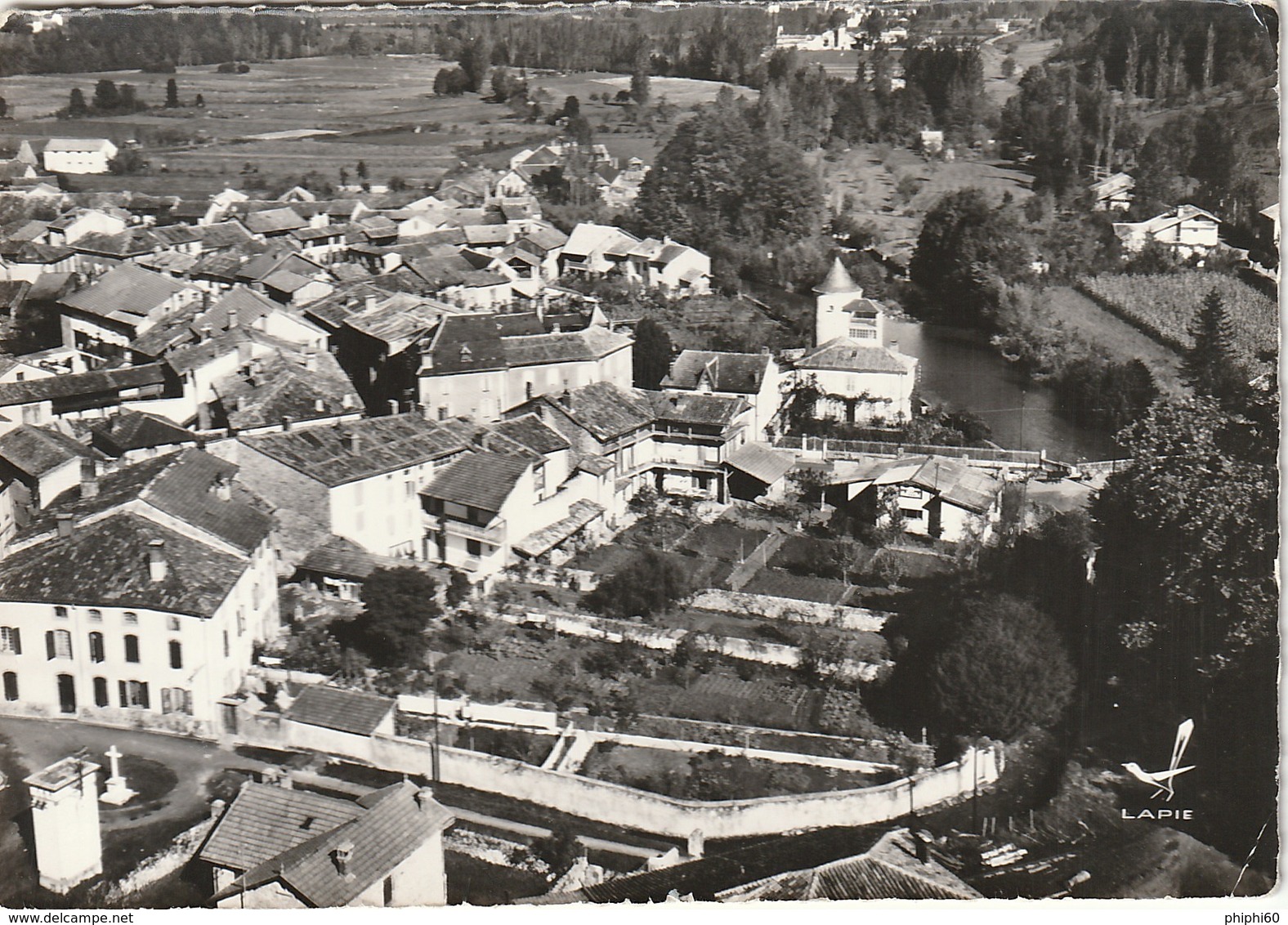 OUST  -  09  -  Vue Partielle Du Bourg Et Pont Sur Le Garbet - Oust