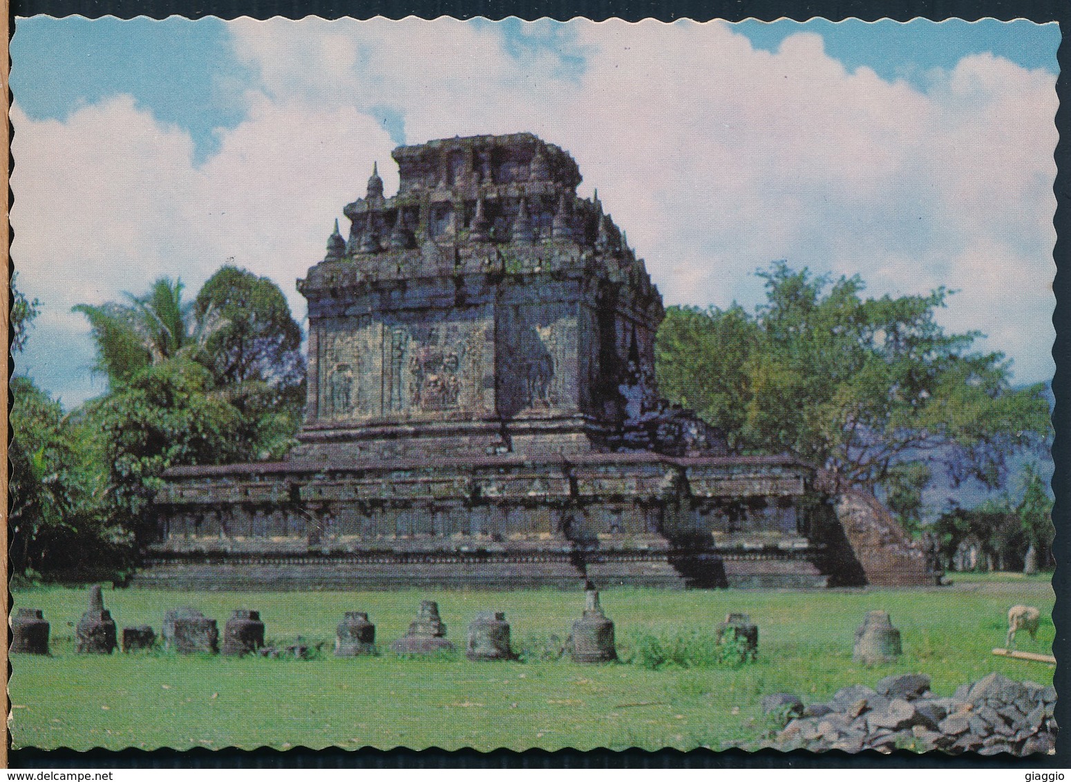 °°° 21157 - INDONESIA - BUDDHIST TEMPLE MENDUT NEAR JOGJAKARTA °°° - Indonesia