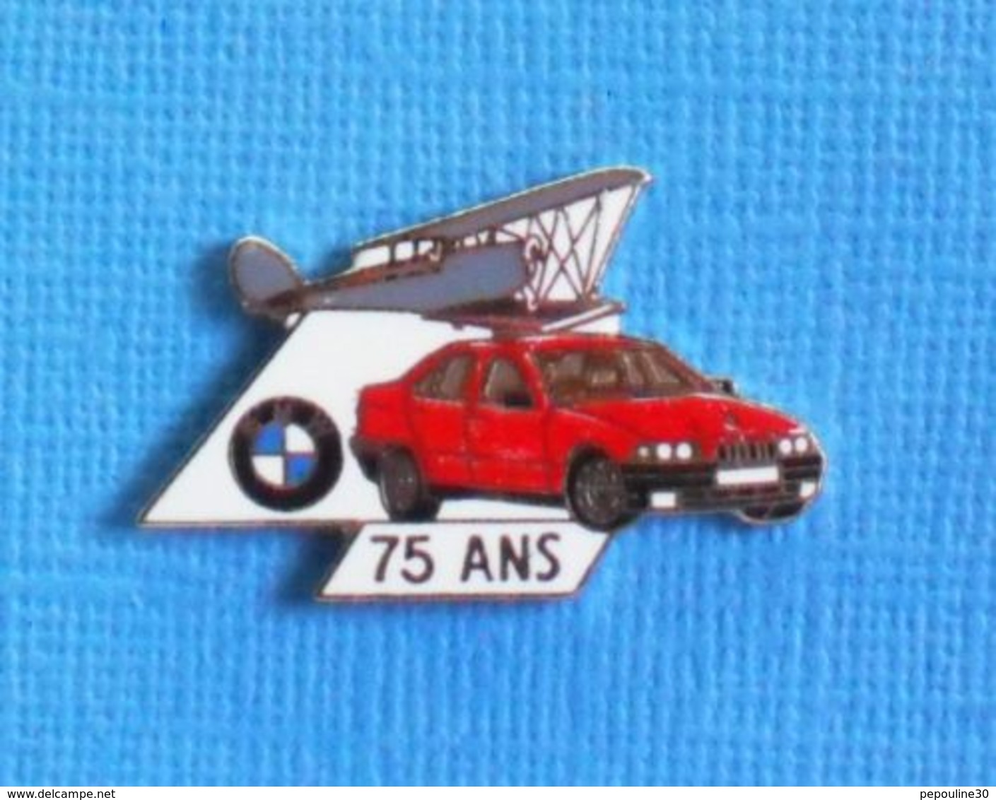 1 PIN'S //  ** AVION BIPLAN / BMW 75 ANS ** . (BMW  Démons & Merveilles) - BMW