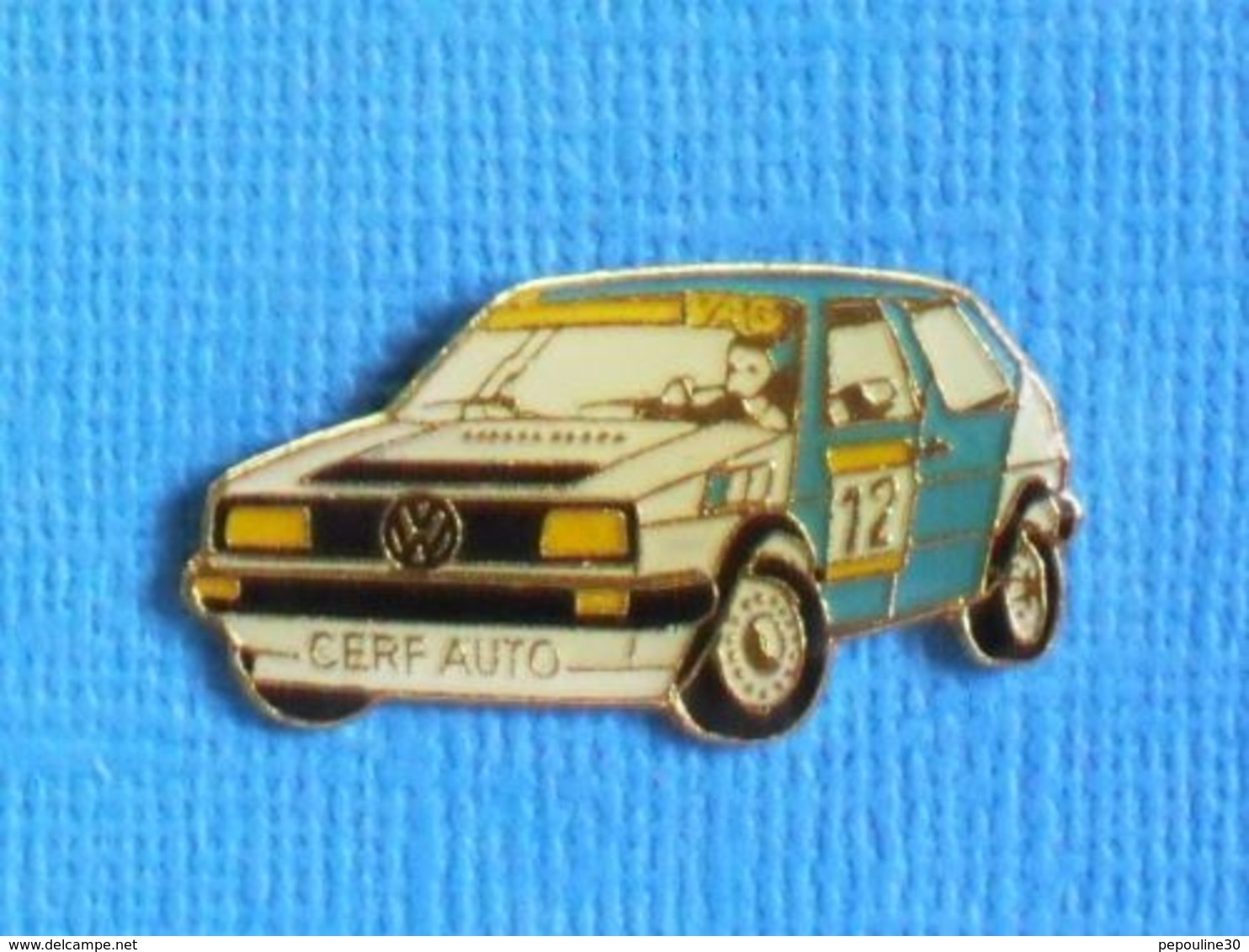 1 PIN'S //  ** RALLYE / GOLF GTI VOLKSWAGEN N°12 / CERF AUTO ** - Rallye